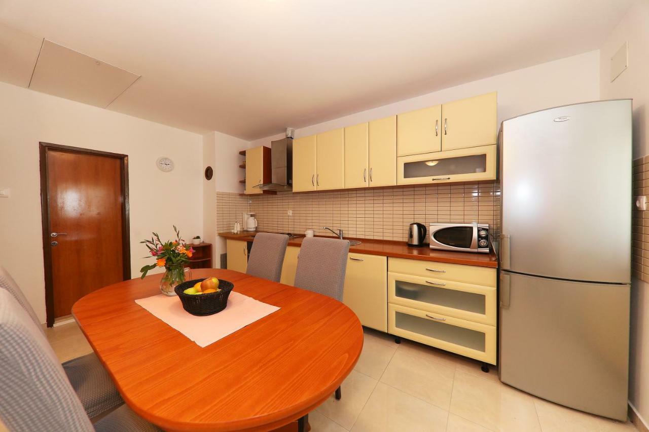 Apartments Anka Rtina Exterior foto